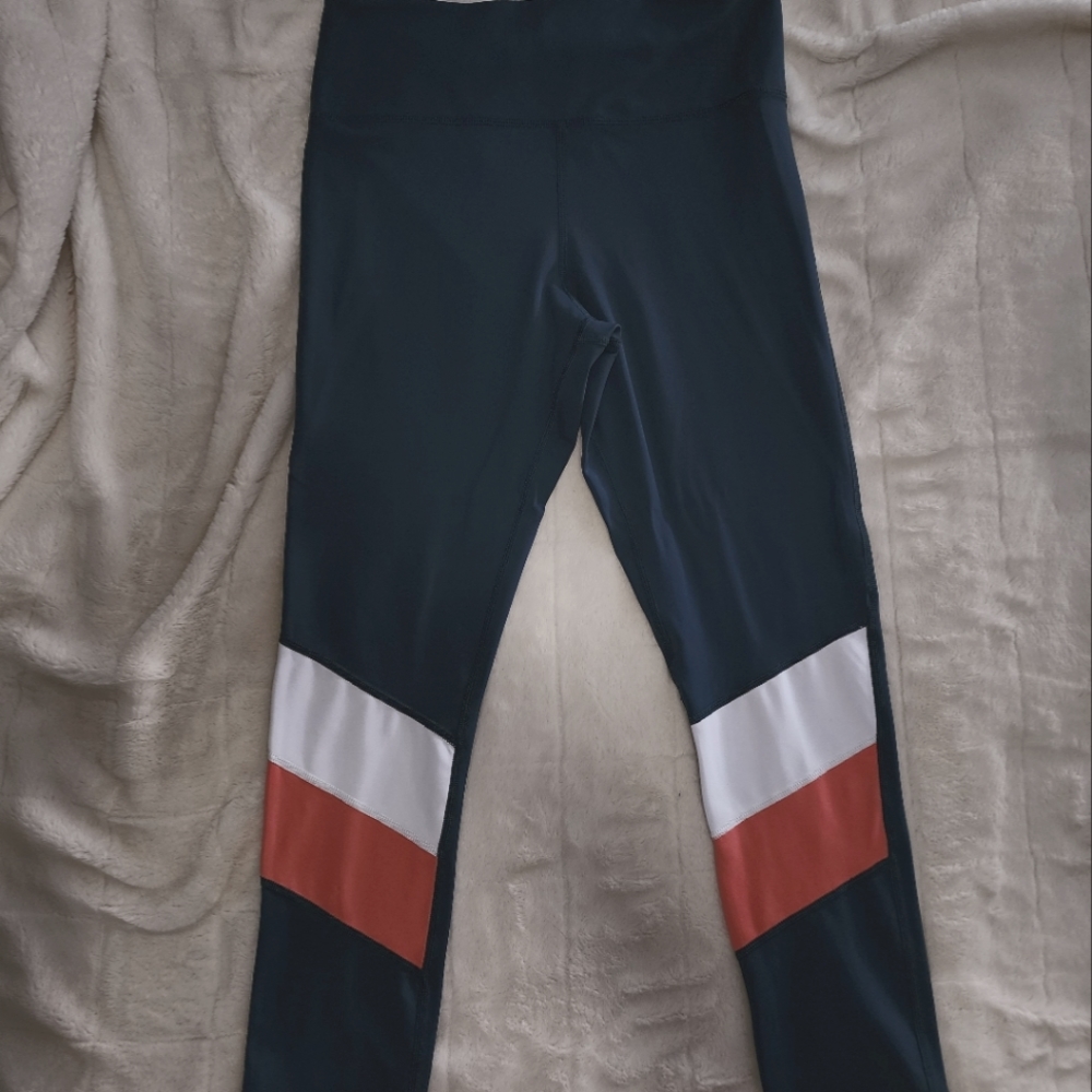 Zyia leggings